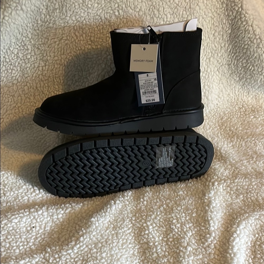 Universal Thread May Black Winter Boots